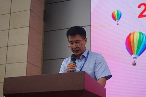 说明: C:\Users\daabaitu\Desktop\军训照片\9.6军训汇报表演\DSC08797.JPG