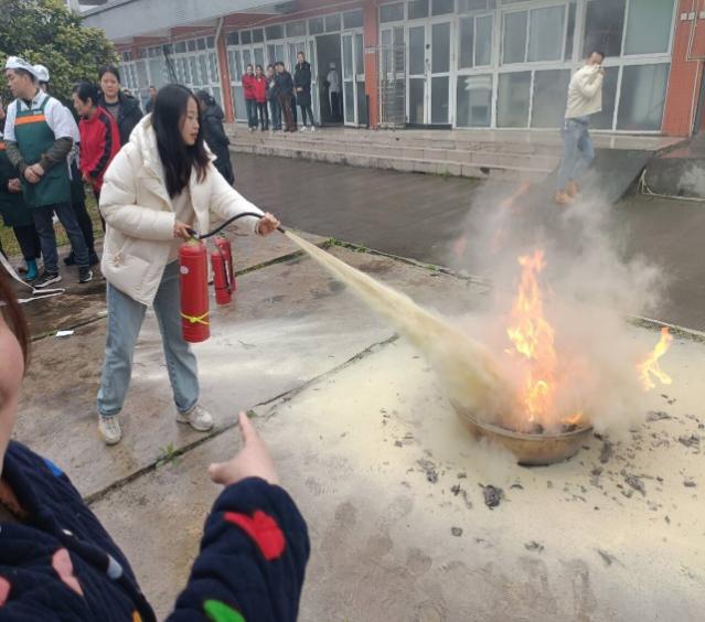 说明: C:\Users\Administrator\Documents\Tencent Files\1760207748\nt_qq\nt_data\Pic\2025-03\Thumb\cc7b4d60f902916dc7e33a485879feb8_720.jpg