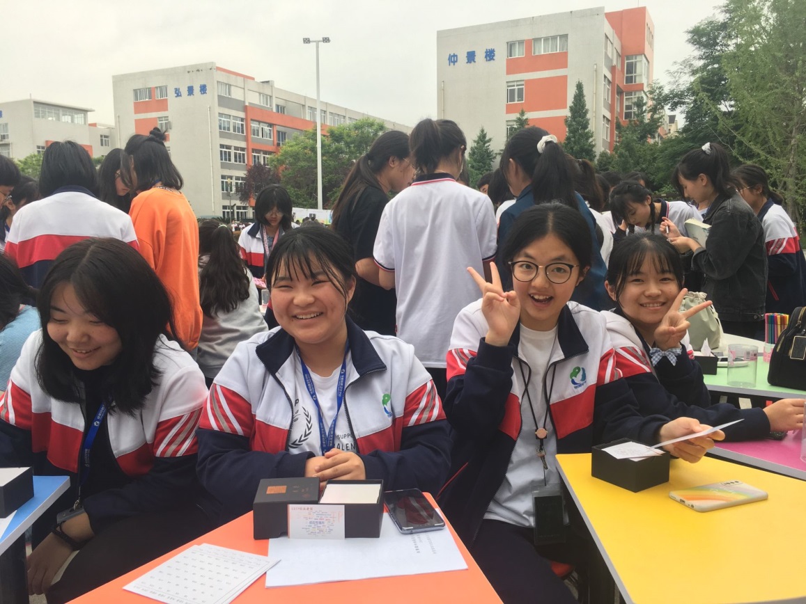 说明: E:\贺芸\照片\2021年5.25活动\Cache_56a34ee91fc1143f..jpg