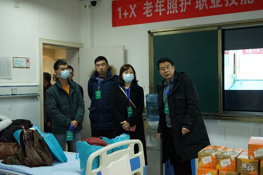 说明: C:\Users\307\Desktop\新建文件夹\1.JPG
