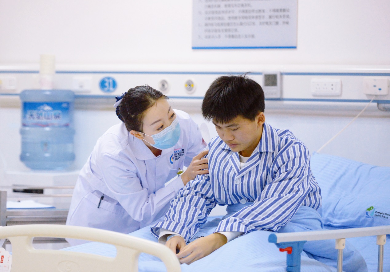 说明: H:\00000\12.27成都市人社青年技能竞赛\新闻稿\2021.12.28市青赛照片 高寒\395caee05f258a14e85a9a3a755c544.jpg
