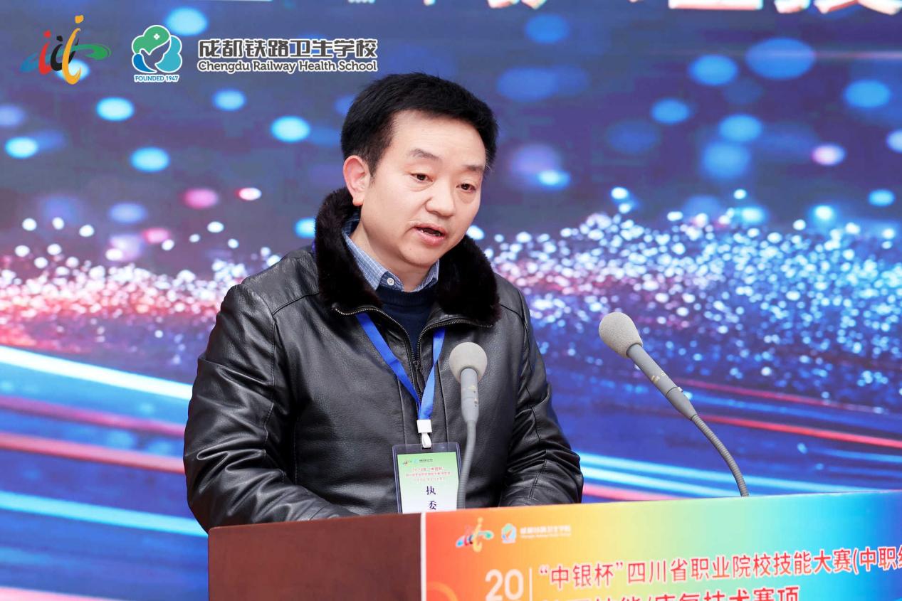说明: 20932920d3c7e30af948364cee78044
